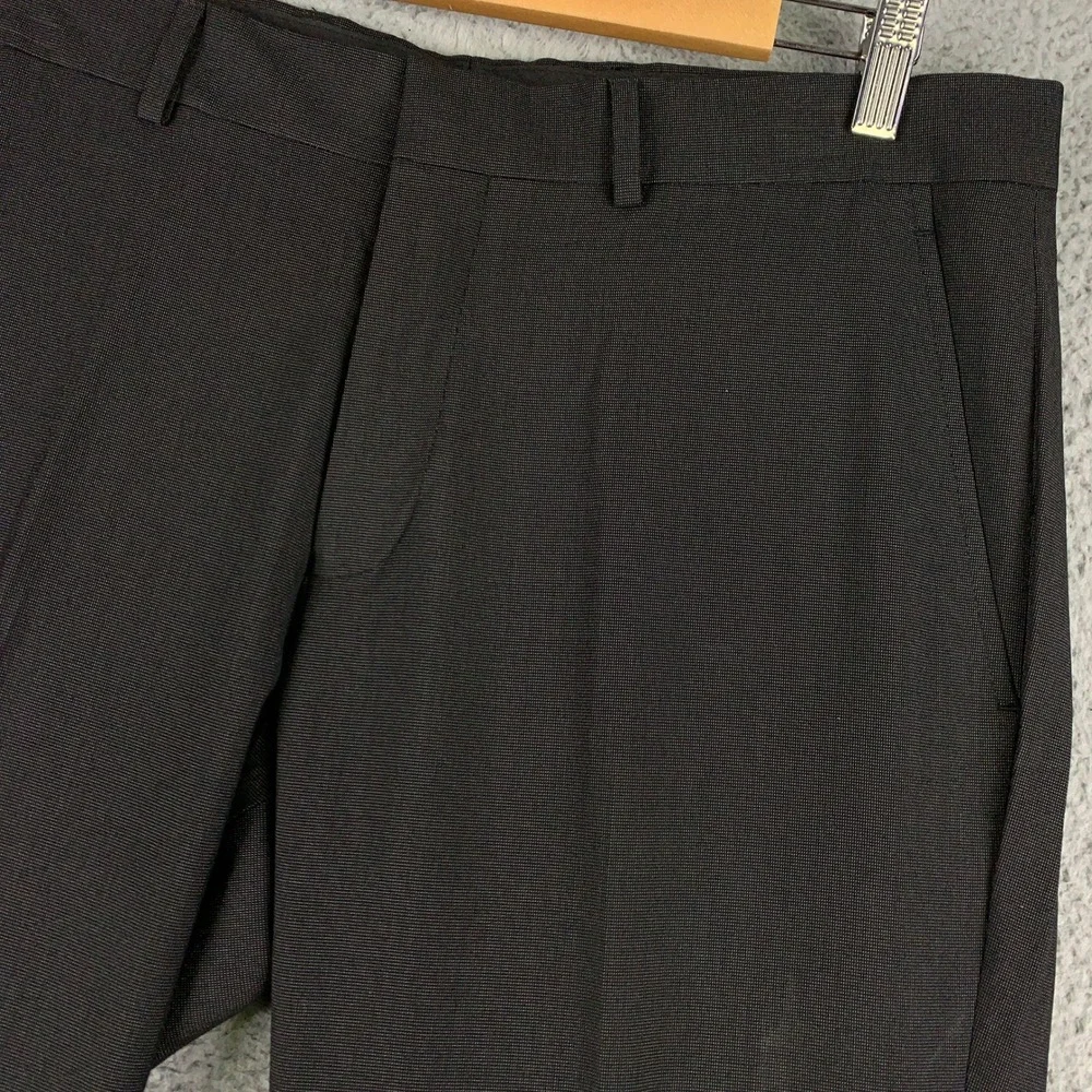 Kenneth Cole Reaction Techni-Cole 2 Piece Suit 42R Charcoal Stretch Pants 34x30